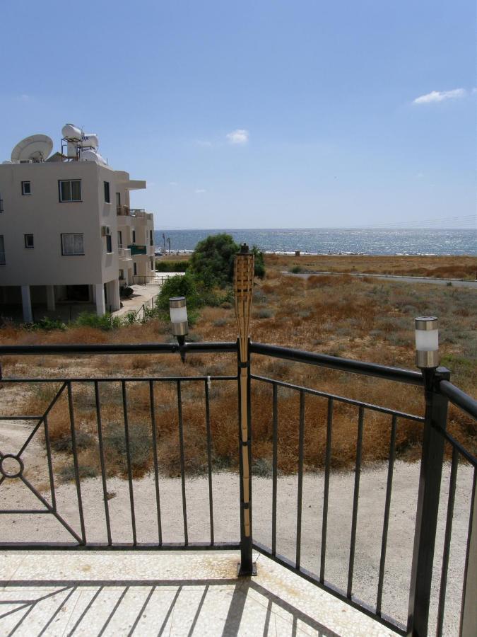 Athena And The Owl Beachside Apt Paphos Eksteriør billede